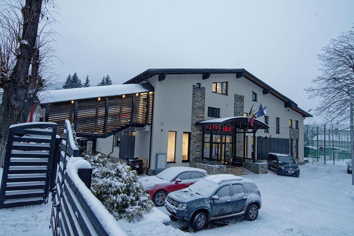 Aquarius Boutique Hotel Kimpulung Mołdawski Zewnętrze zdjęcie