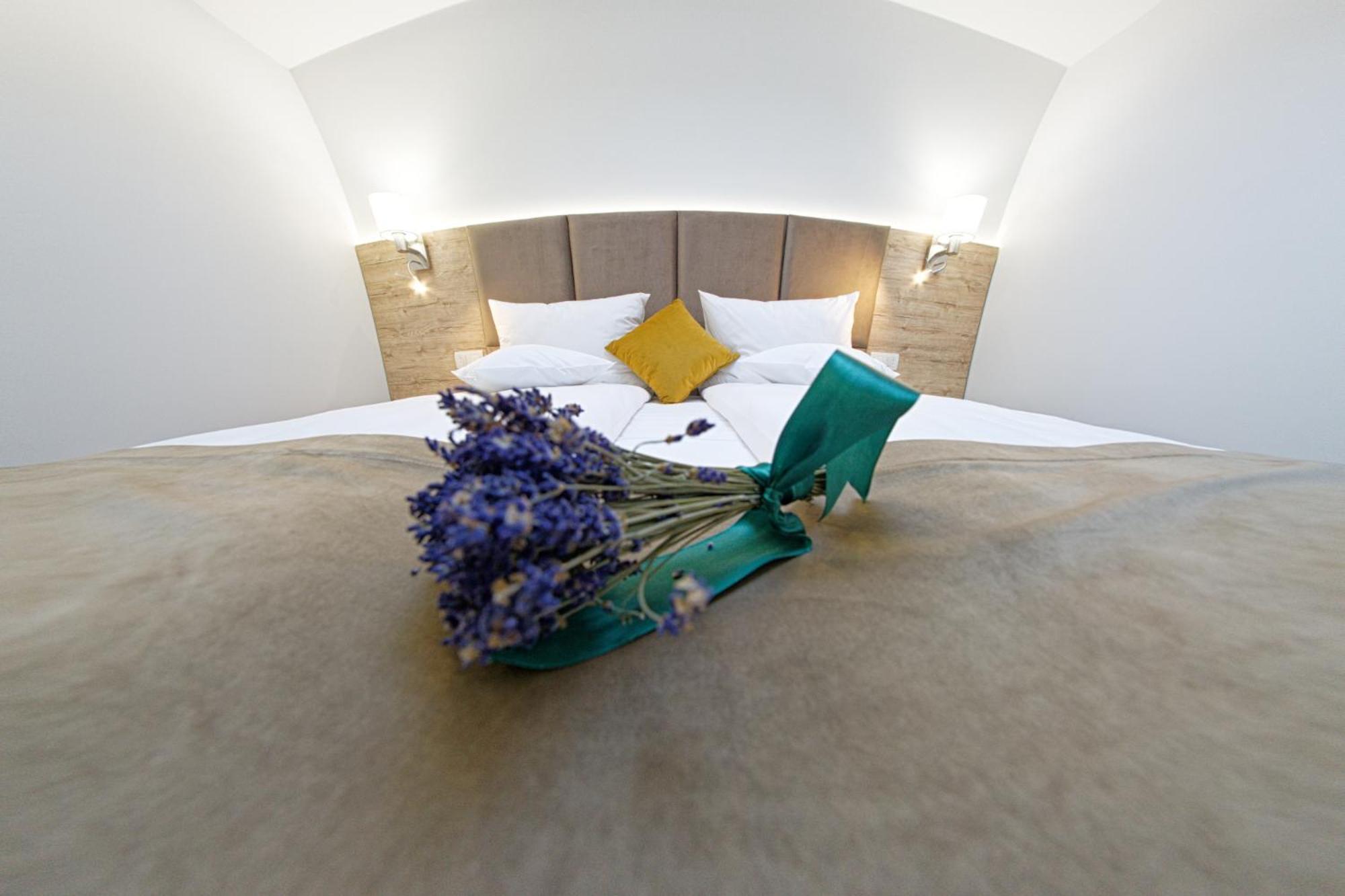 Aquarius Boutique Hotel Kimpulung Mołdawski Zewnętrze zdjęcie