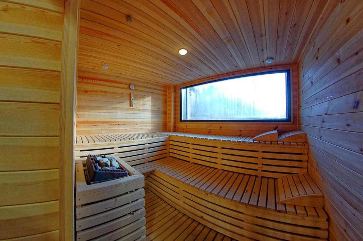 Aquarius Boutique Hotel Kimpulung Mołdawski Zewnętrze zdjęcie