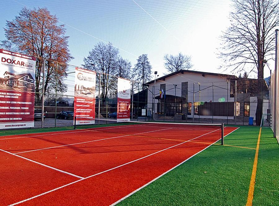 Aquarius Boutique Hotel Kimpulung Mołdawski Zewnętrze zdjęcie