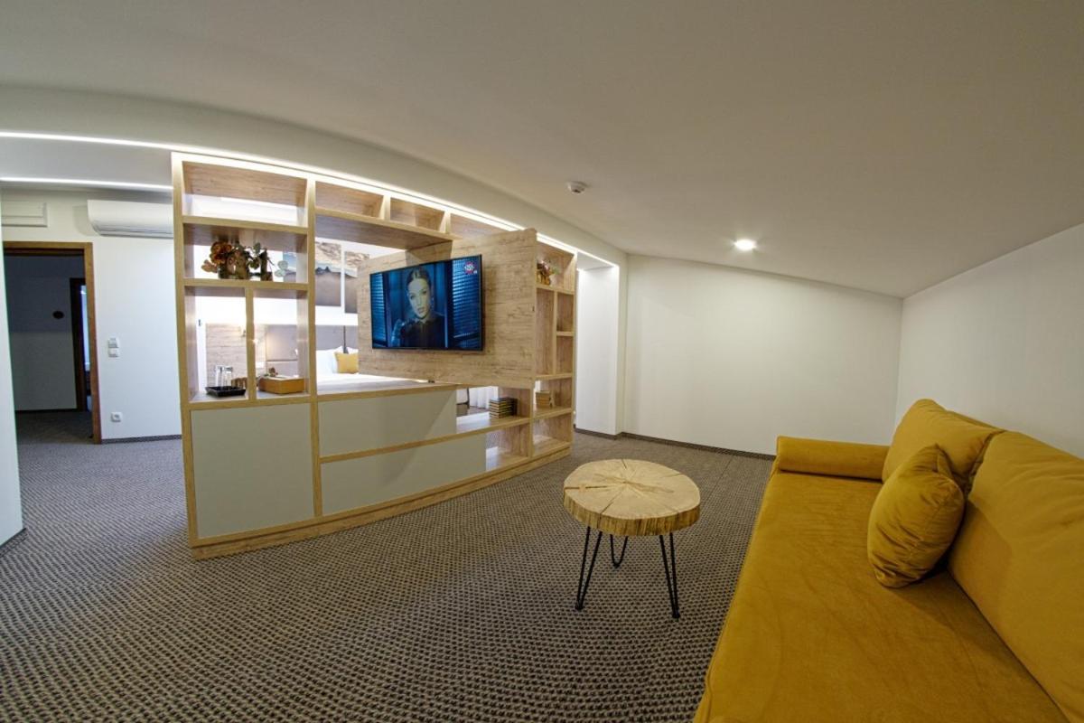 Aquarius Boutique Hotel Kimpulung Mołdawski Pokój zdjęcie